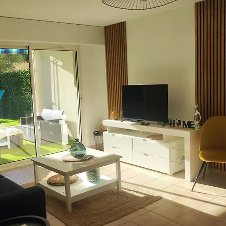 아파트 T2 Meuble A 300m De La