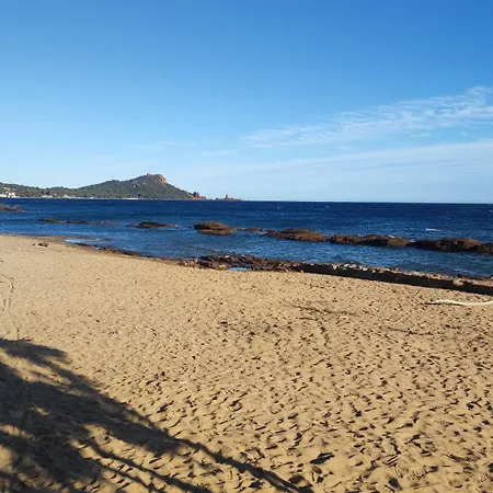 Апартаменты T2 Meuble A 300m De La Сен-Рафаэль