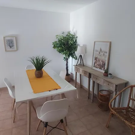 T2 Meuble A 300m De La *